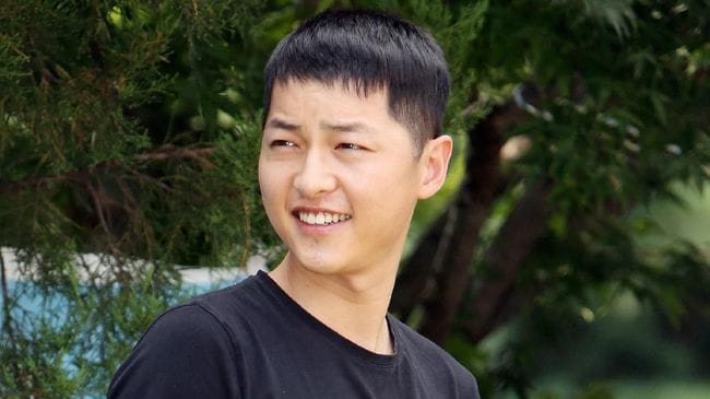 3 Daftar Film yang Dibintangi Song Joong Ki Terbaru 2021